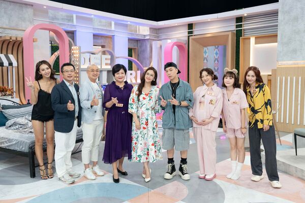 ▲▼《小姐不熙娣》大公開藝人睡姿。（圖／東森綜合台提供）