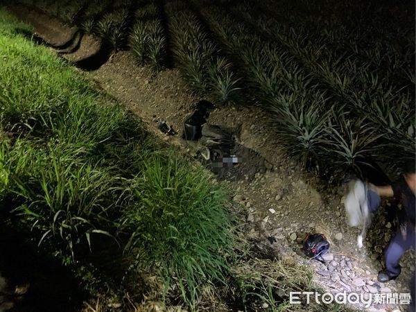 ▲枋寮鄉台1線農場路口發生交通事故。（圖／記者陳崑福翻攝）