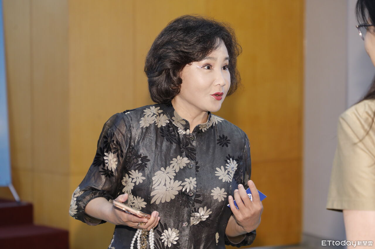 胡婉玲切割周玉蔻! 反擊「晶華滾床單」爆料