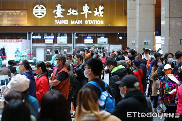▲▼「臺北車站」題字出自董陽孜。（圖／資料照／記者湯興漢攝）
