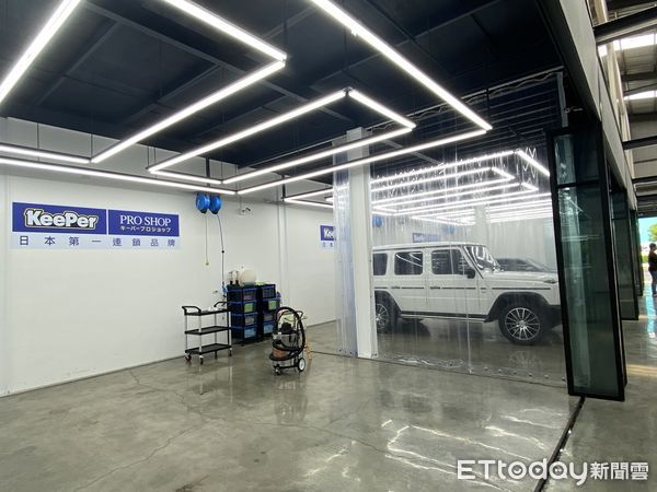▲▼ 日本汽車品牌KeePer PRO SHOP進駐外，還搭配了日系咖啡廳「CAFE!N 硬咖啡」,14期           。（圖／記者陳筱惠攝）
