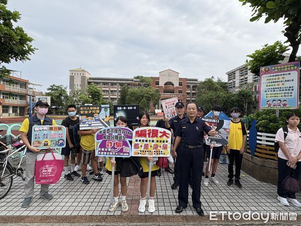 ▲▼  中埔警長偕鄉長護童反詐 共同守護孩童安全】  。（圖／中埔分局提供）