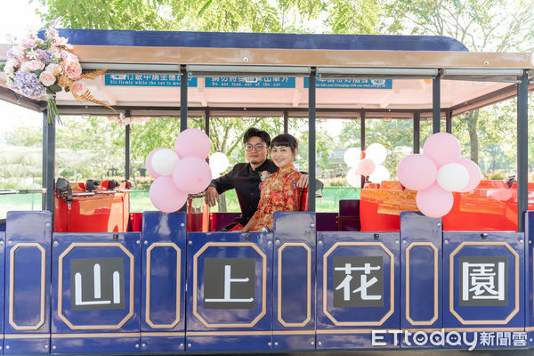 ▲台南市2025年聯合婚禮首度移師曾文市政願景園區舉行，限額50對新人參加。（記者林東良翻攝，下同）