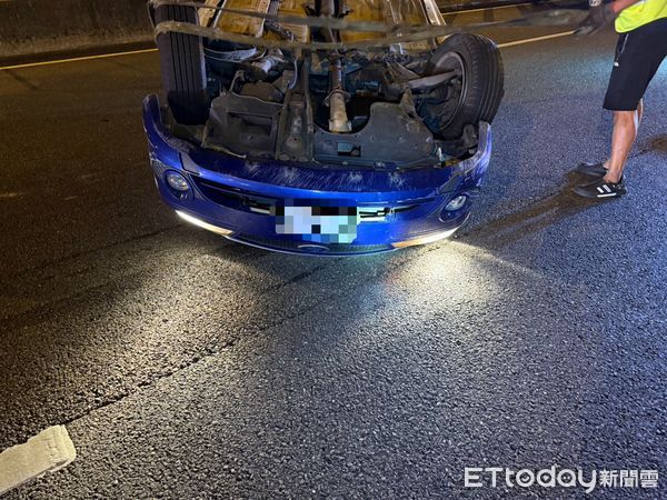 ▲▼台南國道3號2車事故　1男2女受傷送醫。（圖／記者林東良翻攝）