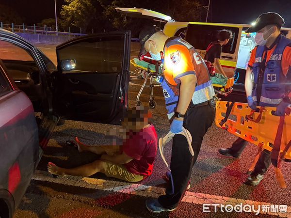 ▲▼台南國道3號2車事故　1男2女受傷送醫。（圖／記者林東良翻攝）