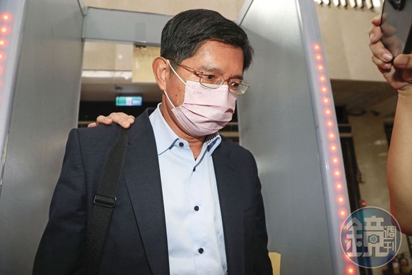 會計師范有偉（圖）證稱，在自家地下室拿500萬元現金給柯文哲親收。