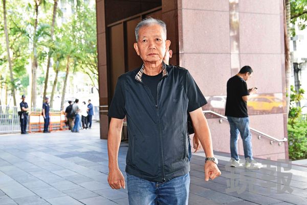 邱清章（圖）證稱，替「博弈教父」陳盈助拿300萬元至市長室，由踩飛輪的柯文哲親收。（鏡報林煒凱）