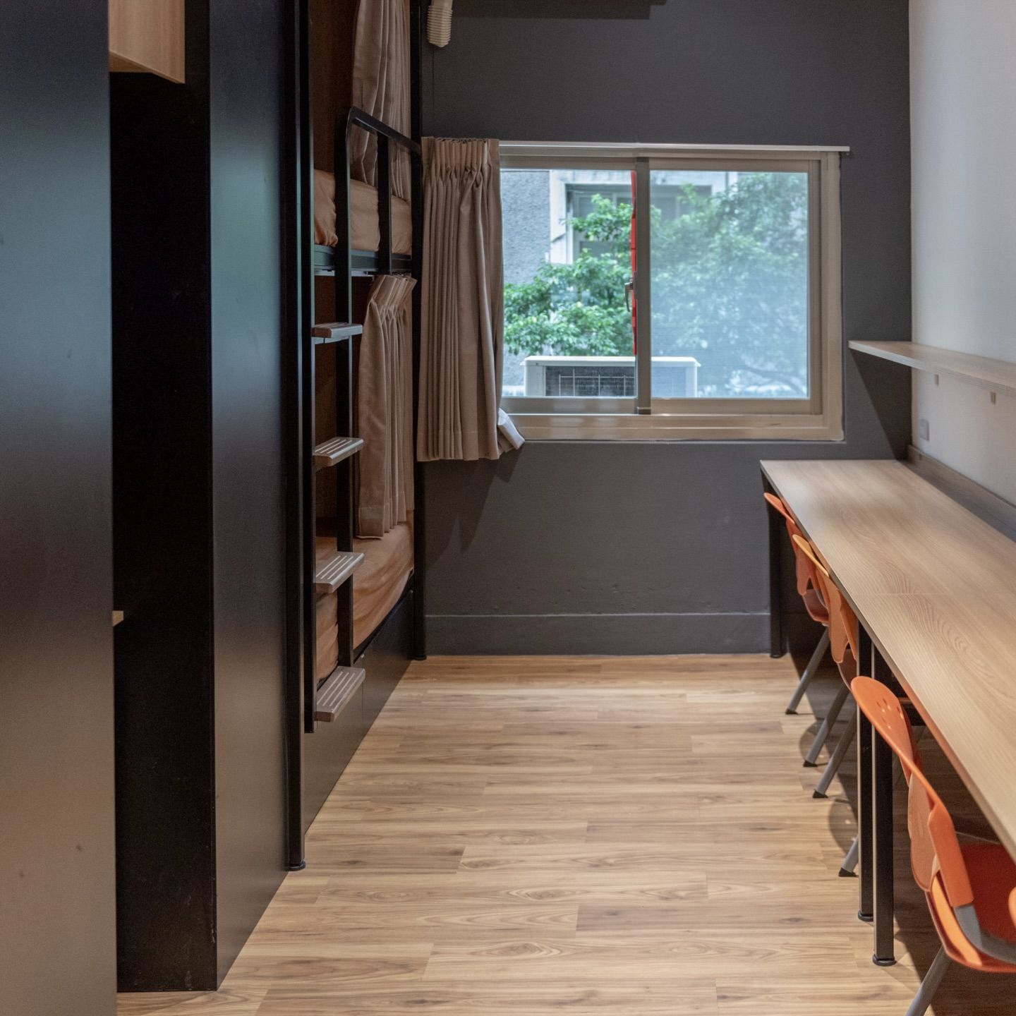 ▲蔡英文昔日開箱台中逢甲大學宿舍。（圖／翻攝自Facebook／蔡英文）