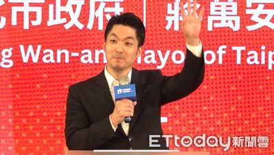 綠狂轟蔣萬安挺白走讀傷警 北市府:綠委去年也鼓勵青鳥衝立院