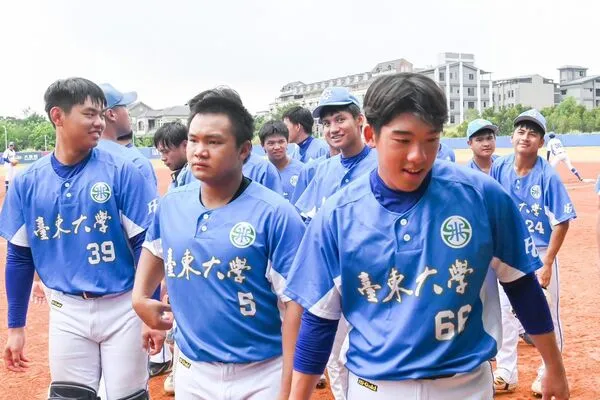 ▲偶像是江坤宇！邱彥祖轟關鍵清壘安　助東大9比2力退高大。（圖／桃園市桃園盃全國四級棒球錦標賽提供）