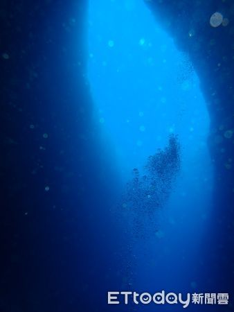 ▲2台人沖繩潛水！天氣晴朗卻「斷魂深海洞窟」　專家揭致命5點。（圖／「台北市水上救生志工協會」授權引用）