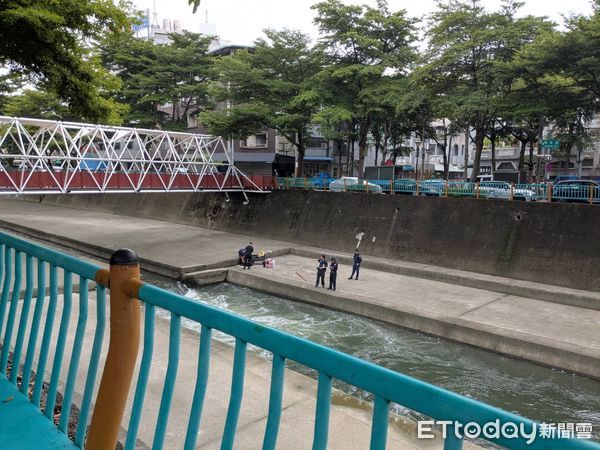 ▲台中警方搜尋失聯女子，並且公布特徵。（圖／民眾提供）