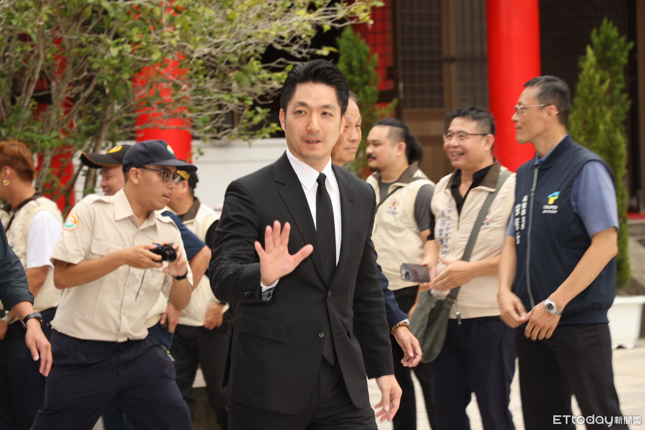 黃國昌率民眾黨「走讀」傷8警　蔣萬安：從人權角度來看可理解