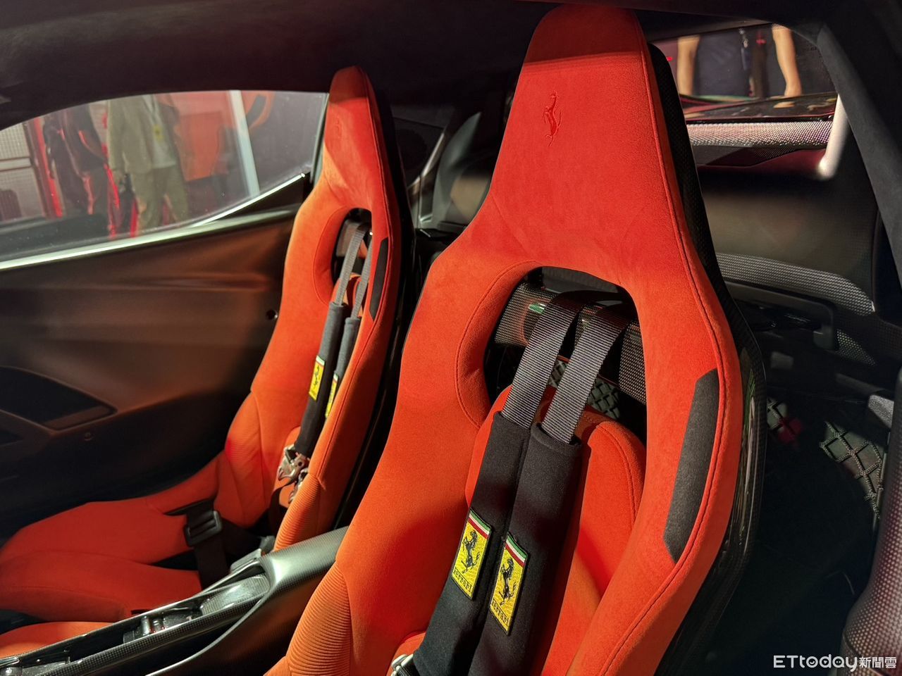 ▲法拉利296 Speciale性能版台灣上市！家族多款超跑齊聚麗寶賽車場。（圖／記者徐煜展攝）
