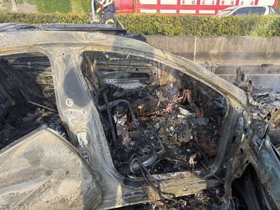 18歲男國道追撞起火慘成焦屍　遭波及駕駛難過：火太大沒法救