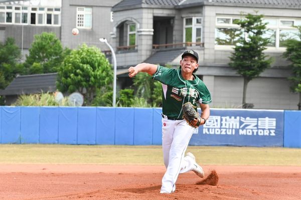 ▲國立體大黃玠瀚主導投手戰！ 領軍1比0力克南華大學挺進桃園盃4強！。（圖／桃園市桃園盃全國四級棒球錦標賽提供）