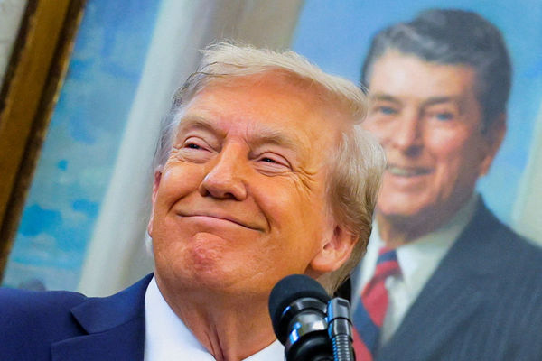 ▲▼美國總統川普出面駁斥「死訊」為假新聞　。（圖／路透社）