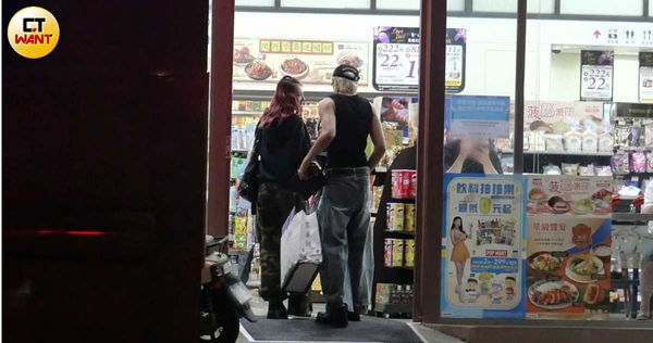 不輸零九1／直擊！憲哥「無緣女兒」有新戀情　妙莎牽羅志祥愛徒深夜同回愛巢