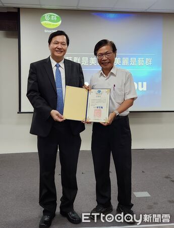 ▲敏實科技大學邀請藝群醫美集團董事長王正坤醫師分享品牌經營理念，現場互動熱烈。（記者林東良翻攝，下同）