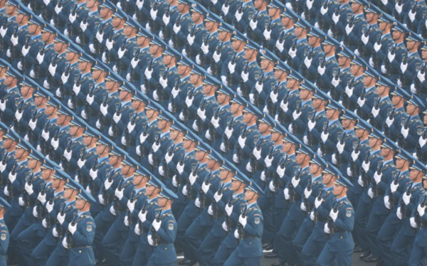 ▲▼陸九三閱兵複製黏貼。（圖／翻攝自人民日報）