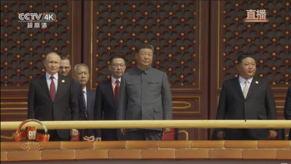 ▲▼習近平與金正恩、普丁一起觀看閱兵式。（圖／翻攝央視）