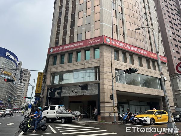 ▲▼  星期五餐廳           。（圖／記者陳筱惠攝）