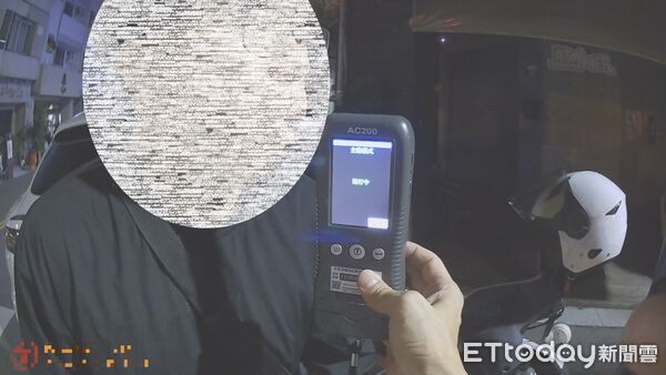 ▲▼酒駕男子為方便代駕接車，從地下停車場開出結果被酒測。（圖／警方提供，下同）