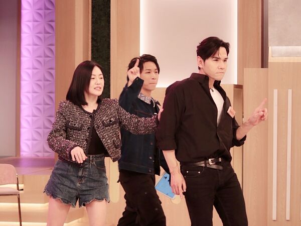 ▲KEVIN老師(右起)與派翠克小S熱舞。（圖／BASIIK）