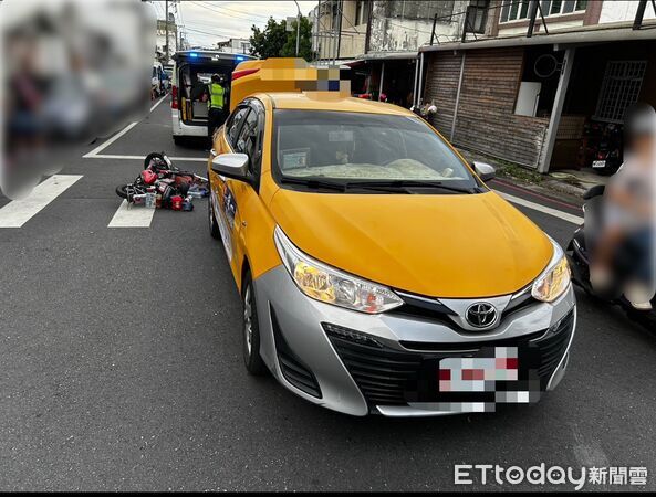 ▲▼呂姓女子騎乘電動機車與小黃發生擦撞。（圖／吉安警分局提供，下同）