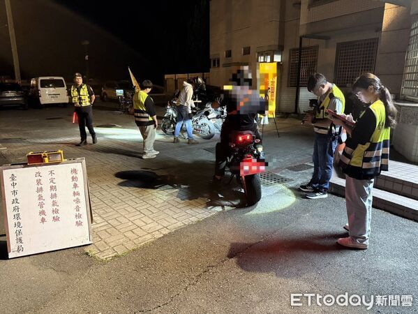 ▲▼台中環保局、警方、監理單位，遏止炸街猴橫行，取締163輛開罰54萬。（圖／警方提供，下同）