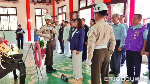 ▲基隆93秋祭國殤典禮 邱佩琳主祭緬懷先烈。（圖／記者郭世賢翻攝）