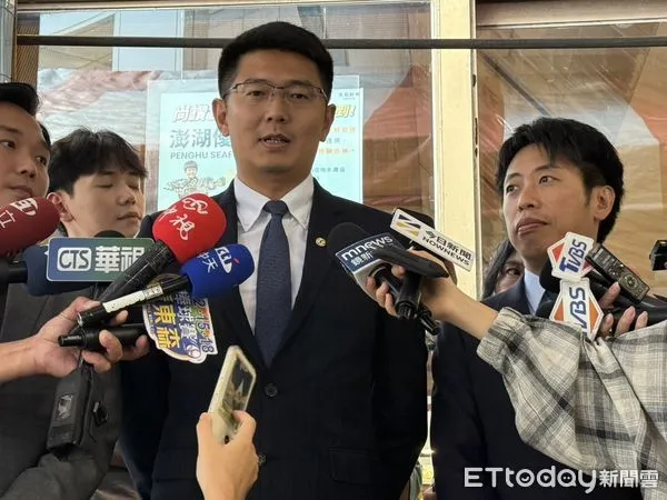 ▲▼民進黨主席賴清德接見連署要求改革的19位青壯派議員。（圖／記者杜冠霖攝）