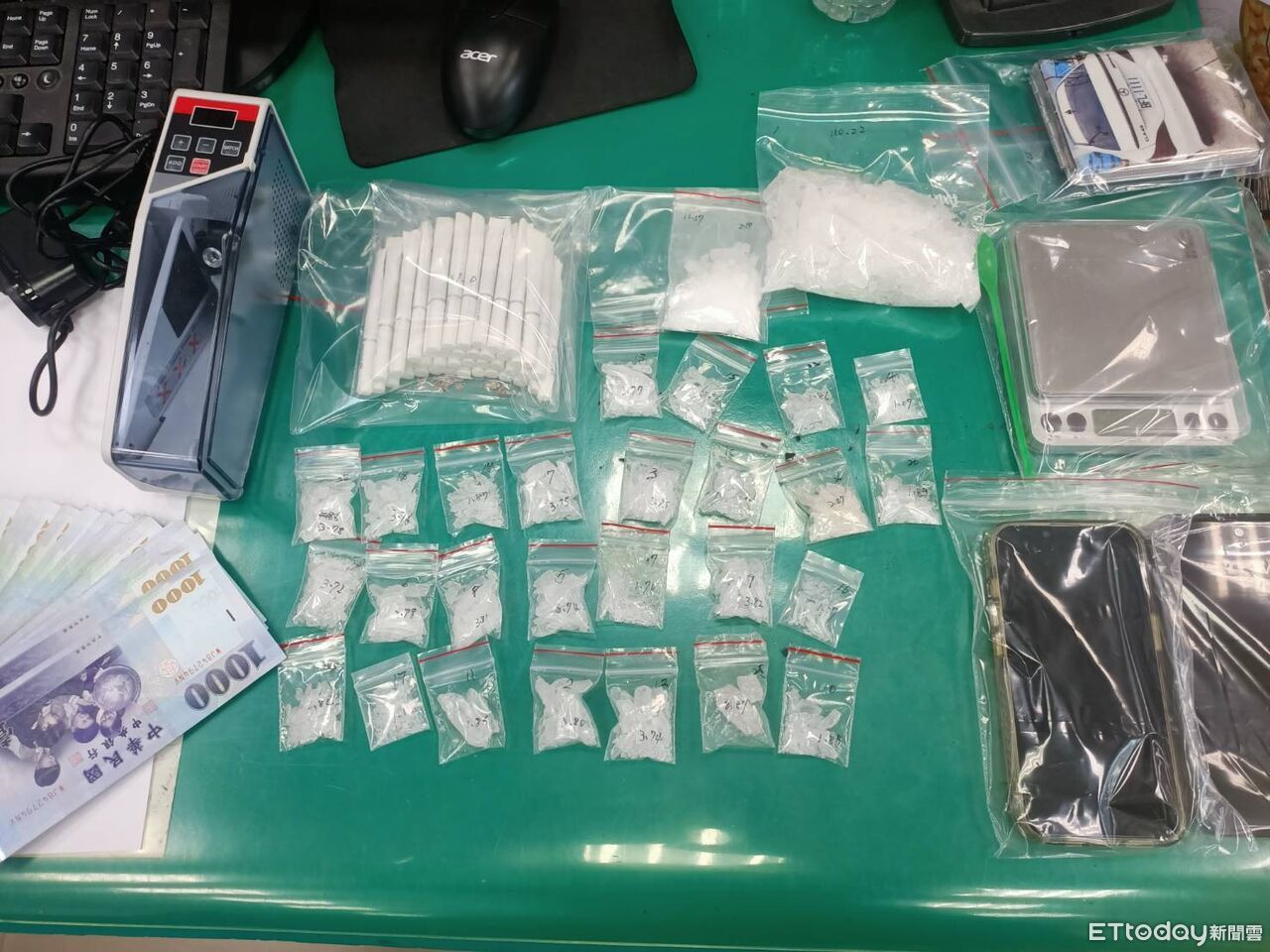 加油站前販毒！澎湖警長期跟監　嫌犯「一身毒品」被逮