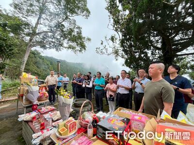 戰時保家衛國、退伍造橋鋪路　林業署於人倫分站榮民塔祭祀殉職弟兄