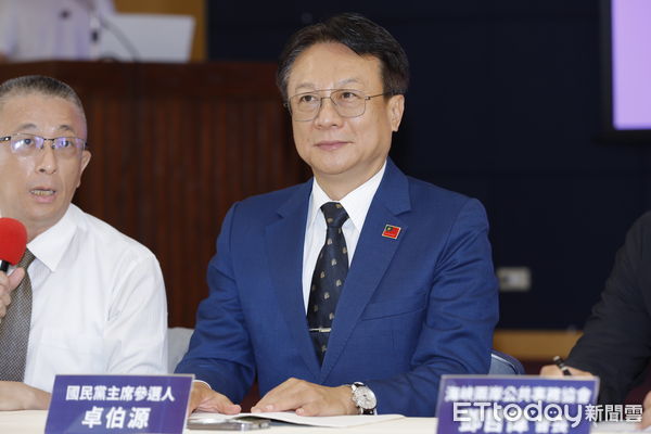 ▲▼前彰化縣縣長卓伯源4日召開記者會，正式宣布正式投入下一屆國民黨主席的選舉。（圖／記者湯興漢攝）