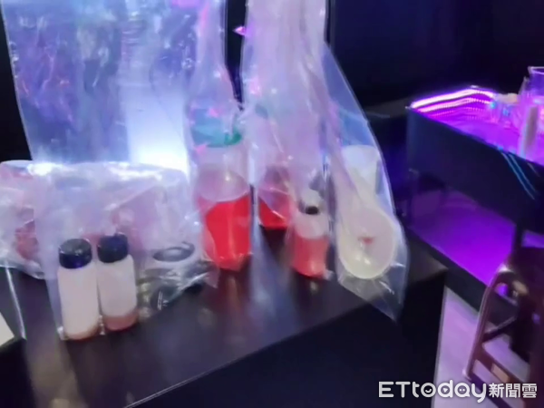 ▲南投警方偵破以王姓男子為首腦的詐欺集團，查獲17名嫌犯、扣贓款毒品。（圖／記者高堂堯翻攝）