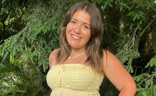 少女開車睡著「衝去撞樹」頸椎骨折昏迷　iPhone自動報案救命。（圖／翻攝自GoFundMe）