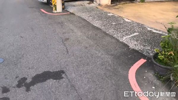 ▲▼江和樹指出紅線太短1公尺陷人入罪，警方表示，10公尺內停車都算違規。（圖／台中市議員江和樹提供，下同）