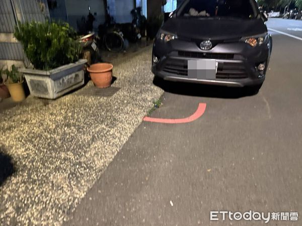 ▲▼江和樹指出紅線太短1公尺陷人入罪，警方表示，10公尺內停車都算違規。（圖／台中市議員江和樹提供，下同）