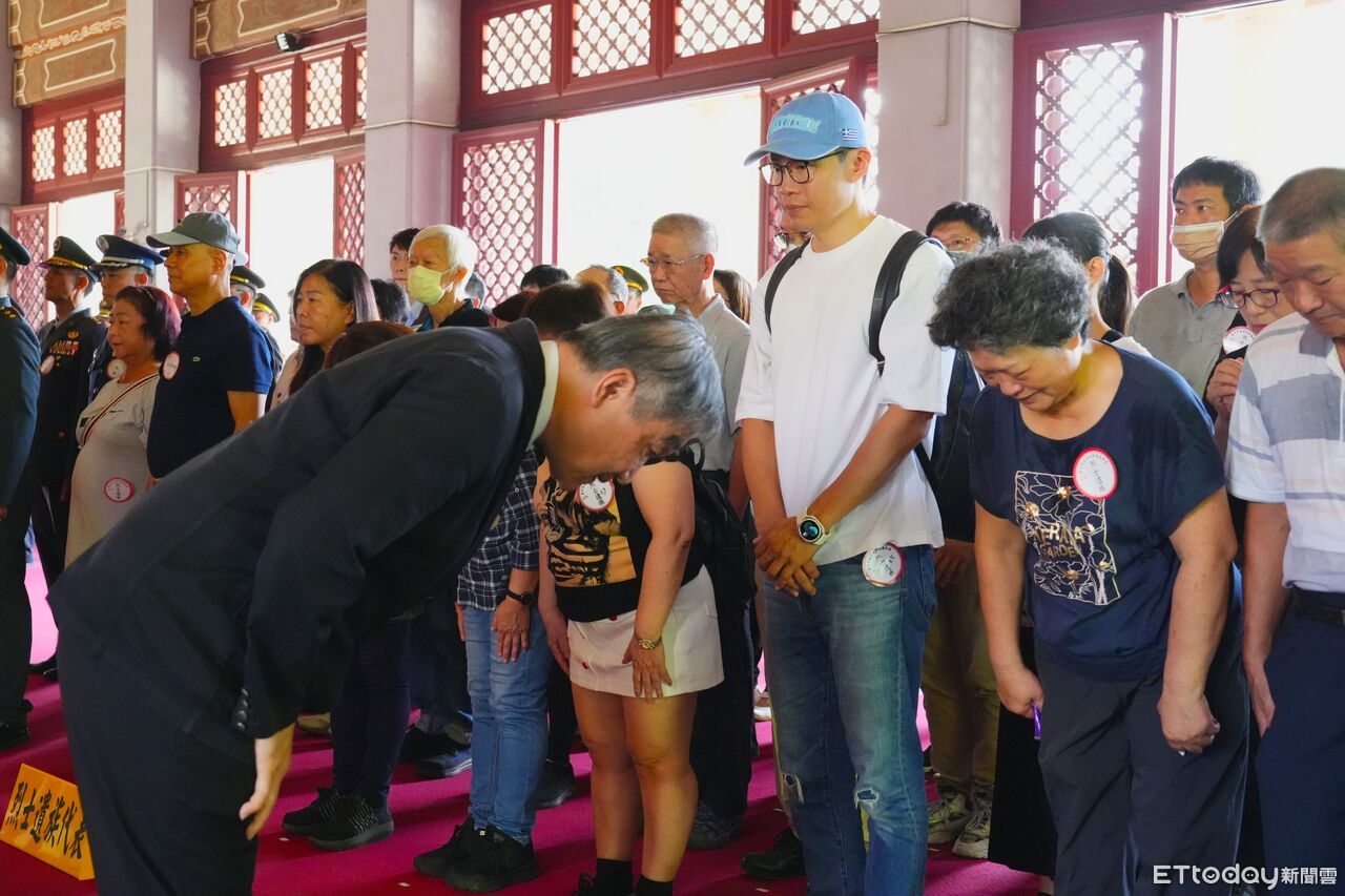 捨身奉獻！勇消張敬謙新店救溺殉職　中市府今入祀忠烈祠