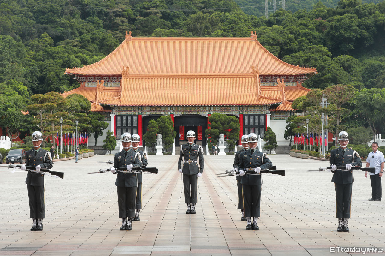 ▲▼國民革命忠烈祠，忠烈祠，儀隊，衛兵，交接，軍人，當兵。（圖／記者周宸亘攝）