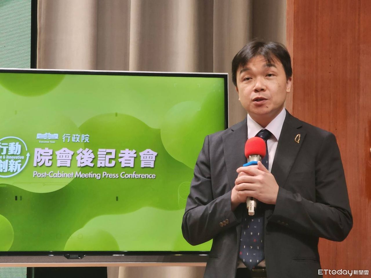 洪秀柱出席中共閱兵　陸委會：不需飛北京向曾屠殺國軍的解放軍致敬