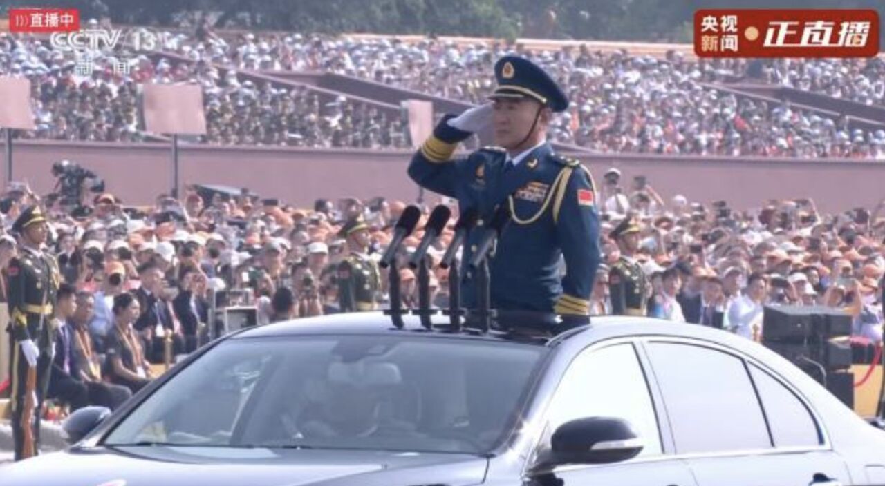 陸閱兵總指揮打破慣例　中部戰區司令神隱...空軍司令韓勝延扛大旗