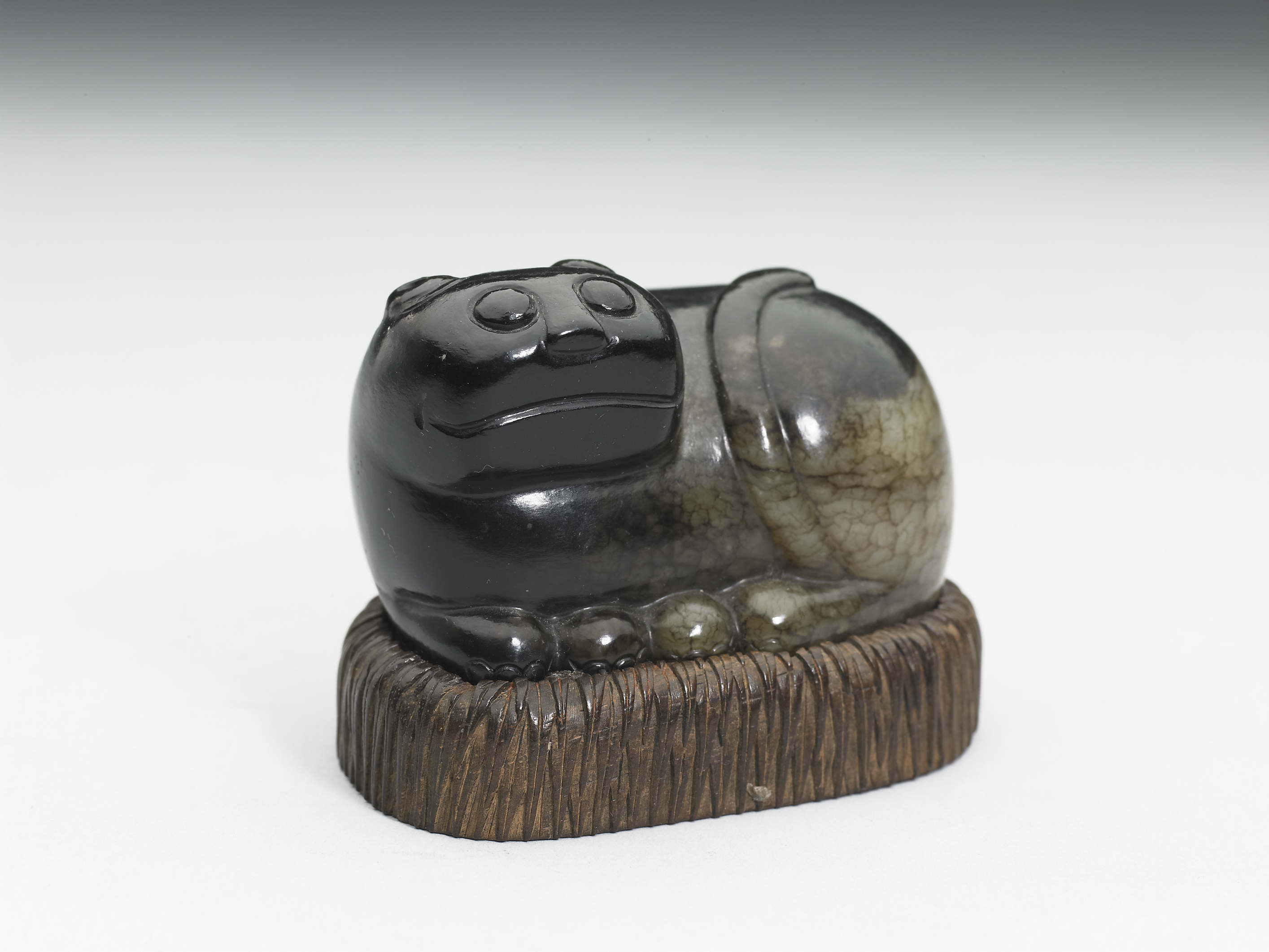 ▲▼故宮大貓〈清人狻猊圖〉、小貓〈墨玉貓〉，前進歐洲捷克國家博物館展出。（圖／國立故宮博物院）