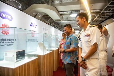 海軍敦睦支隊訪太平洋盟邦 帶上12強球具重現台灣之光