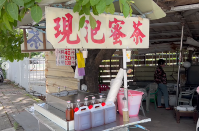 高雄50年現泡手搖飲傳奇餐車熄燈　老闆鞠躬感謝曝最後營業日