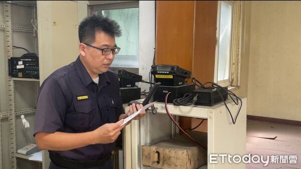 ▲東港警方深入社區宣導交通安全。（圖／記者陳崑福翻攝）