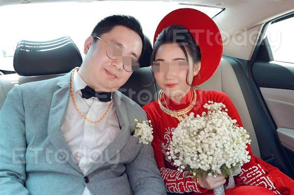 ▲人蛇集團、應召站業者胡恆銓與越南籍妻子武薔薇結婚時照片。（圖／熱心民眾提供、下同）