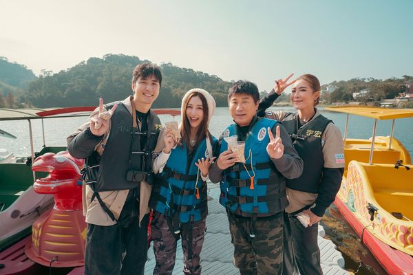 ▲▼胡瓜遇女神曾莞婷秒醒神 。（圖／客家電視台提供）