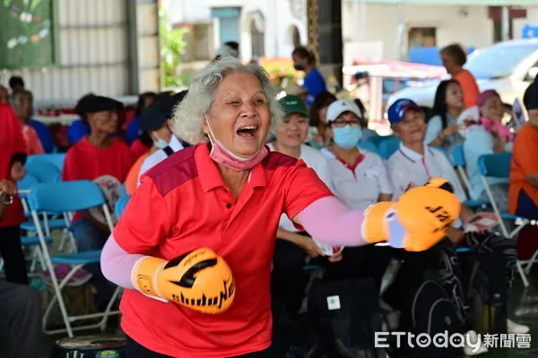 ▲台東縣文健站推「AR擴增實境樂齡體適」成果豐碩 。（圖／記者楊晨東翻攝）